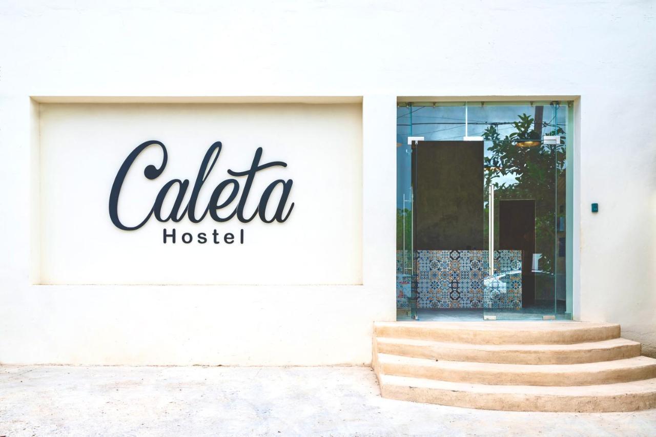 קנקון Caleta Hostel Rooftop & Pool מראה חיצוני תמונה