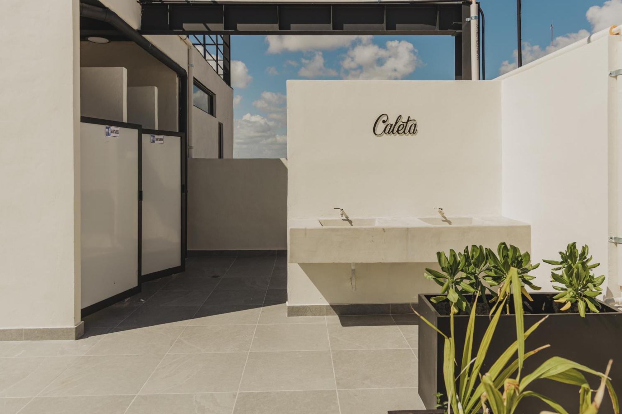 קנקון Caleta Hostel Rooftop & Pool מראה חיצוני תמונה